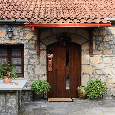 Karahalios Guest house Polydrossos
